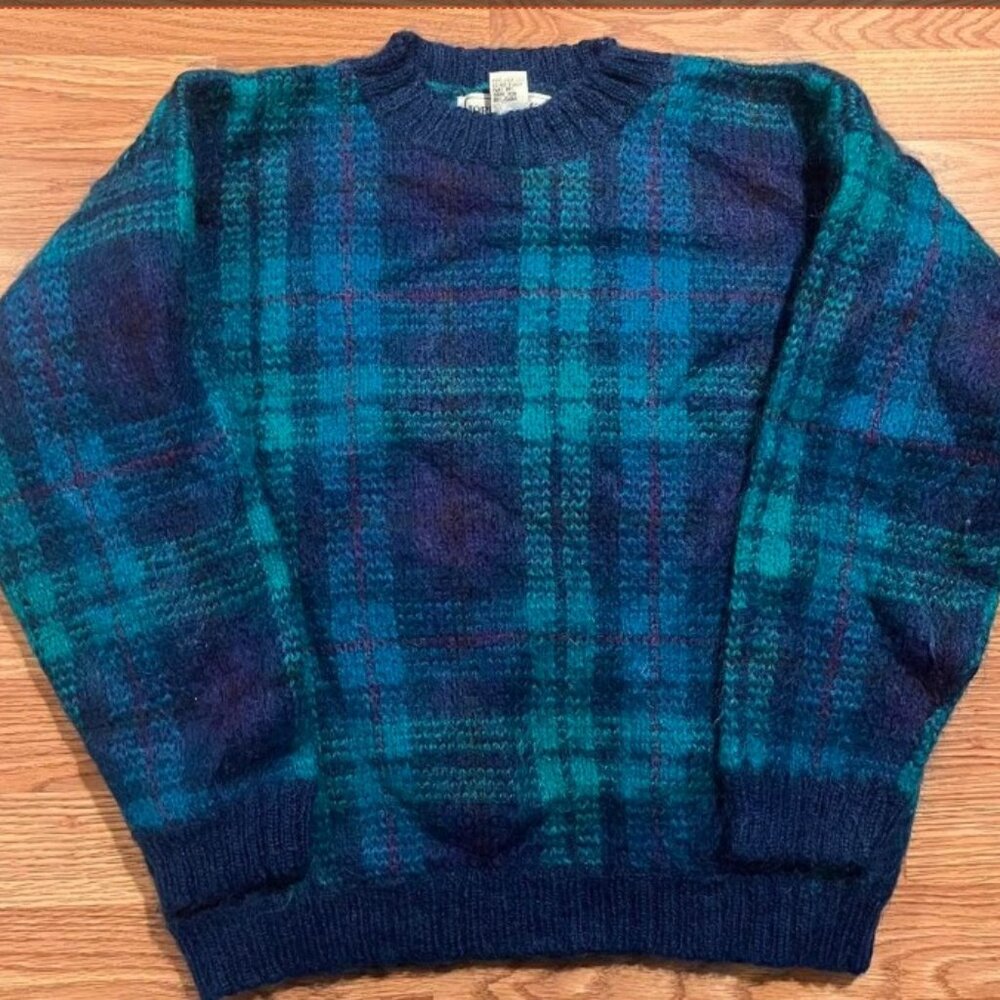 Vintage blue and green plaid sweater #vintage #90s